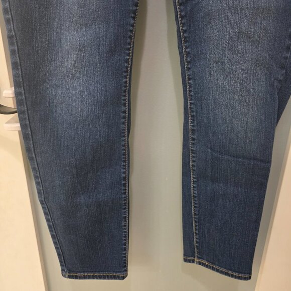 Torrid Premium Blue Skinny Jeans | Size 16R | Mid Wash Stretch Denim - Picture 8 of 15